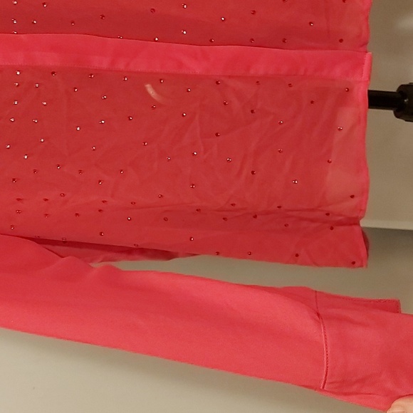 Fuchsia, see thru blouse - Picture 5 of 8